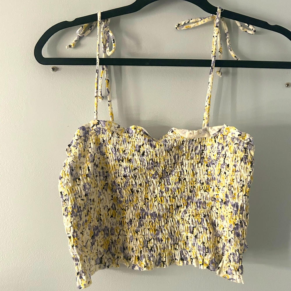 Spaghetti strap floral crop top